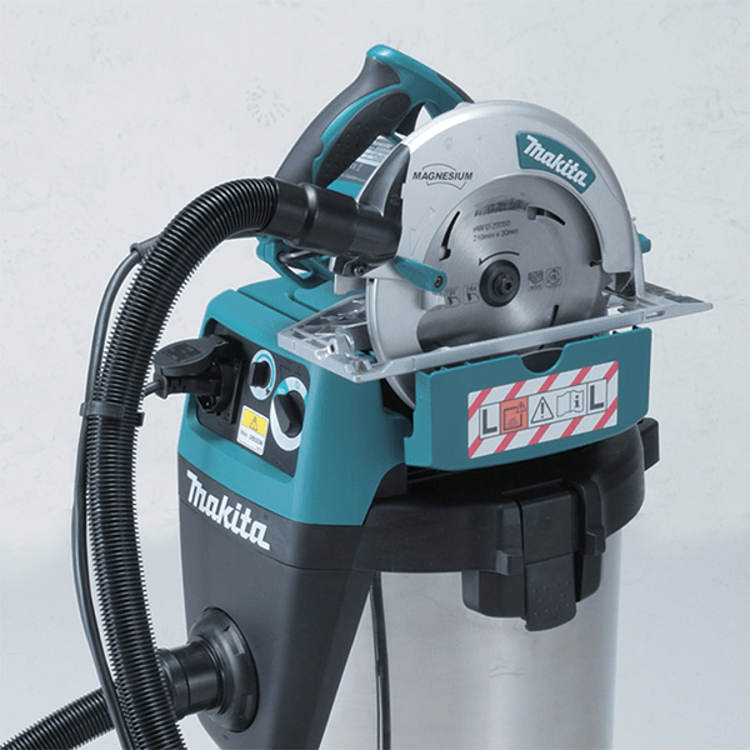 Picture of Makita | MAK/VC3210LX1 | Vacuum Cleaner (Wet and Dry)